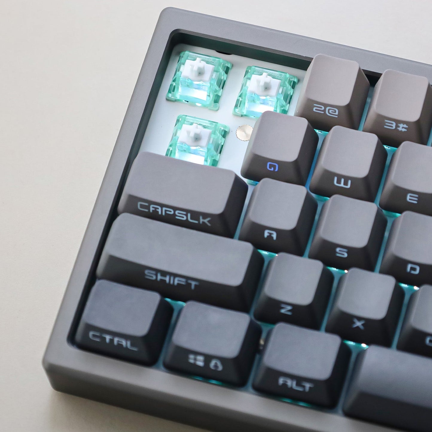 NJ68 Pro - CP Aluminium Alloy HE Magnetic Keyboard - Keydous