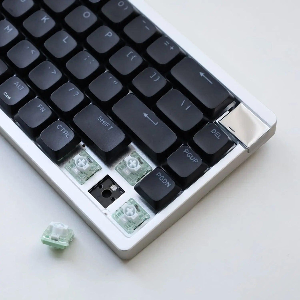 AJ68 - CP Low Profile Metal HE Magnetic Keyboards - Keydous